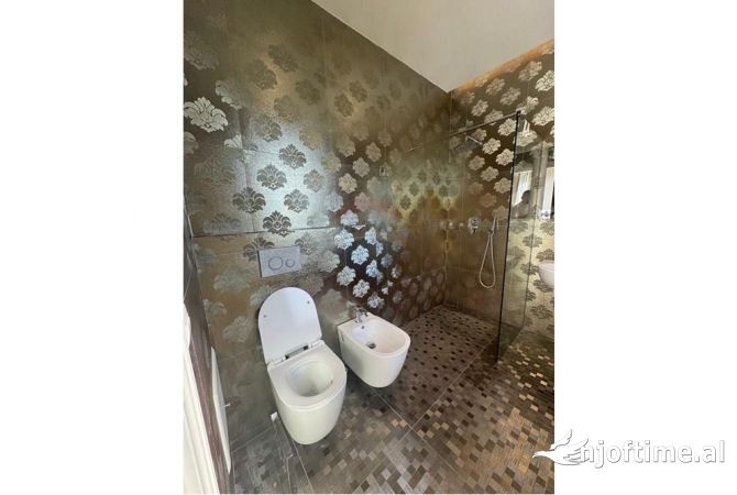 Shtepi me qera Apartament ne Tirane, 2+1, Mobilimi E mobiluar, Pagesa 1,500  Euro.