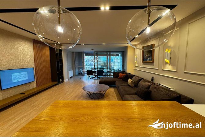 Shtepi me qera Apartament ne Tirane, 2+1, Mobilimi E mobiluar, Pagesa 1,400  Euro.