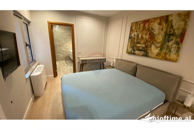 Shtepi me qera Apartament ne Tirane, 2+1, Mobilimi E mobiluar, Pagesa 1,400  Euro.