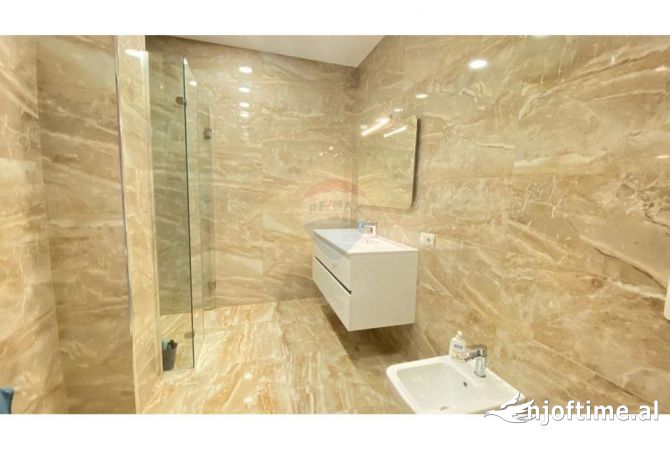 Shtepi me qera Apartament ne Tirane, 2+1, Mobilimi E mobiluar, Pagesa 1,400  Euro.