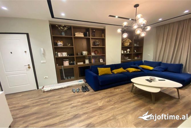 Shtepi me qera 3+1 ne Tirane - 1,700 Euro