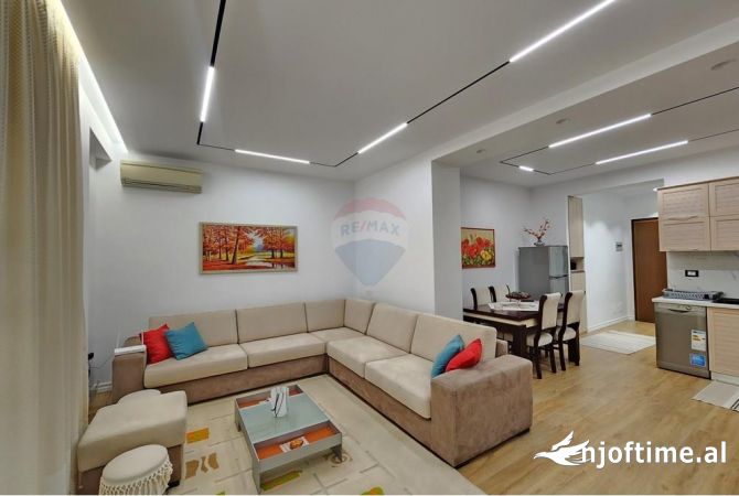 Shtepi me qera 2+1 ne Tirane - 1,000 Euro