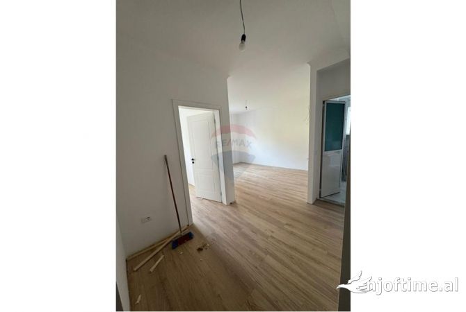 Shtepi ne shitje 1+1 ne Tirane - 125,000 Euro