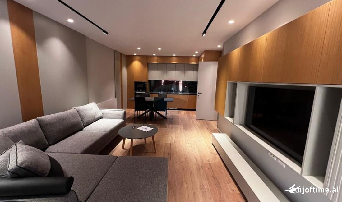 Shtepi me qera Apartament ne Tirane, 2+1, Mobilimi E mobiluar, Pagesa 900  Euro.