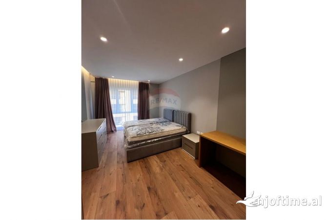 Shtepi me qera Apartament ne Tirane, 2+1, Mobilimi E mobiluar, Pagesa 900  Euro.