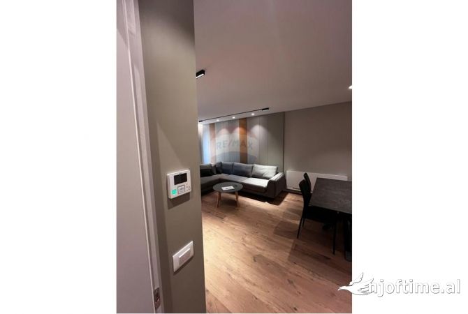 Shtepi me qera Apartament ne Tirane, 2+1, Mobilimi E mobiluar, Pagesa 900  Euro.