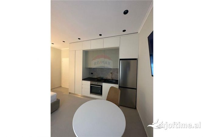 Shtepi me qera Garsoniere ne Tirane - 600 Euro