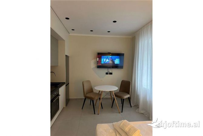 Shtepi me qera Garsoniere ne Tirane - 600 Euro