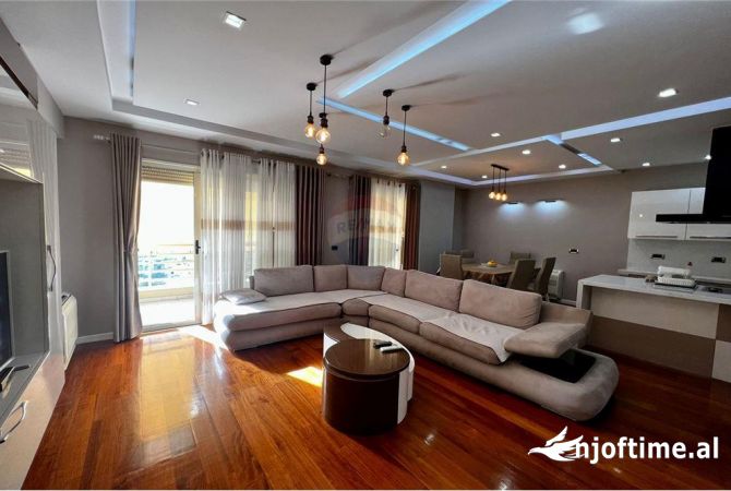 Shtepi me qera 2+1 ne Tirane - 1,000 Euro