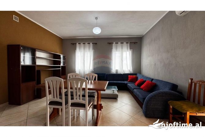 Shtepi me qera 2+1 ne Tirane - 45,000 Leke