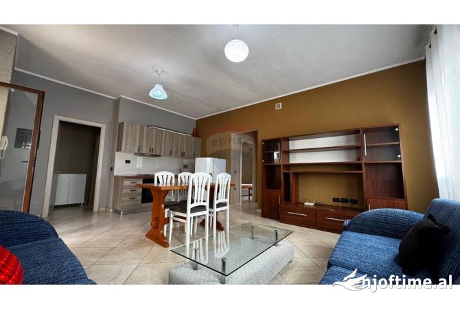 Shtepi me qera 2+1 ne Tirane - 45,000 Leke