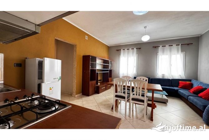 Shtepi me qera 2+1 ne Tirane - 45,000 Leke