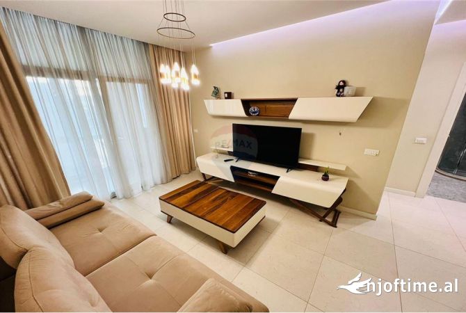 Shtepi me qera 1+1 ne Tirane - 800 Euro