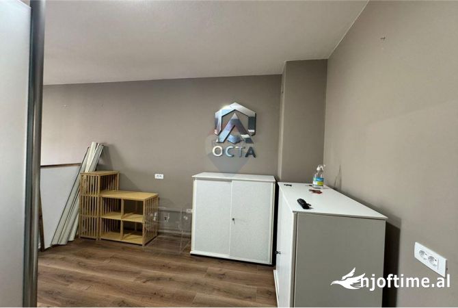 Ambient biznesi me qera 3+1 ne Tirane - 500 Euro