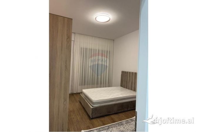 Shtepi me qera Apartament ne Tirane, 2+1, Mobilimi E mobiluar, Pagesa 60,000  Leke.