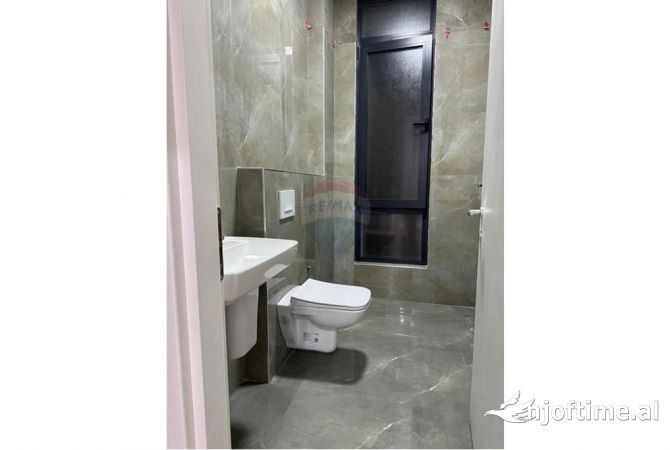 Shtepi me qera Apartament ne Tirane, 2+1, Mobilimi E mobiluar, Pagesa 60,000  Leke.