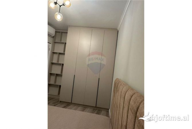 Shtepi me qera Apartament ne Tirane, 1+1, Mobilimi E mobiluar, Pagesa 650  Euro.