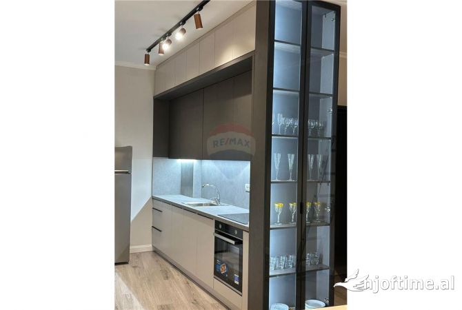 Shtepi me qera Apartament ne Tirane, 1+1, Mobilimi E mobiluar, Pagesa 650  Euro.