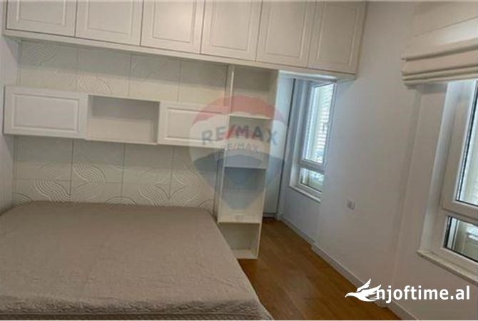Shtepi me qera Apartament ne Tirane, 2+1, Mobilimi E mobiluar, Pagesa 700  Euro.