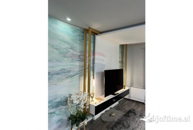 Shtepi me qera 2+1 ne Tirane - 700 Euro
