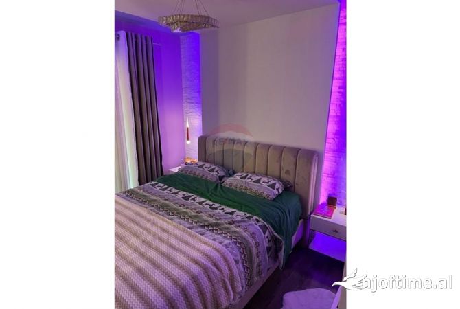Shtepi me qera 2+1 ne Tirane - 700 Euro