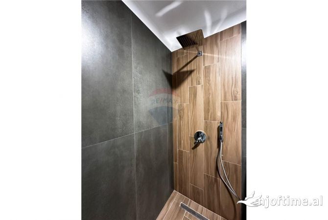 Shtepi me qera Apartament ne Tirane, 1+1, Mobilimi E mobiluar, Pagesa 450  Euro.