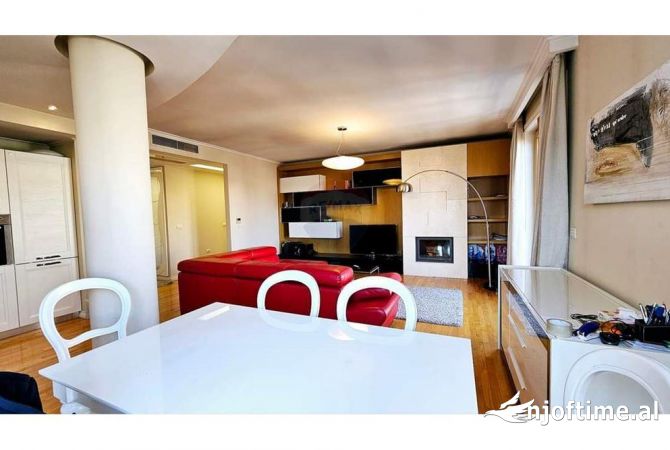 Shtepi me qera 2+1 ne Tirane - 1,800 Euro