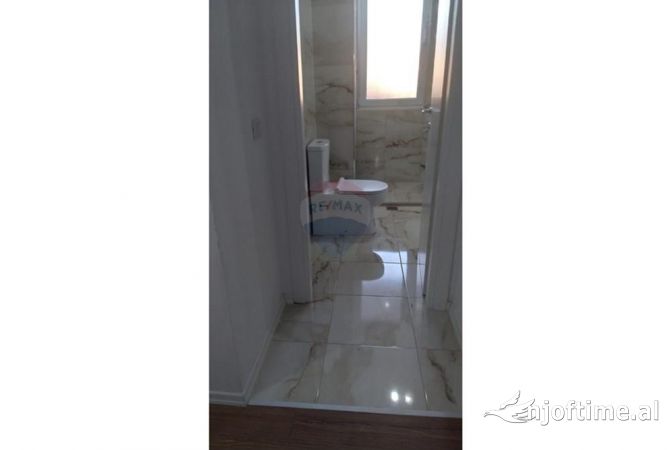 Shtepi me qera Apartament ne Tirane, 1+1, Mobilimi E mobiluar, Pagesa 400  Euro.