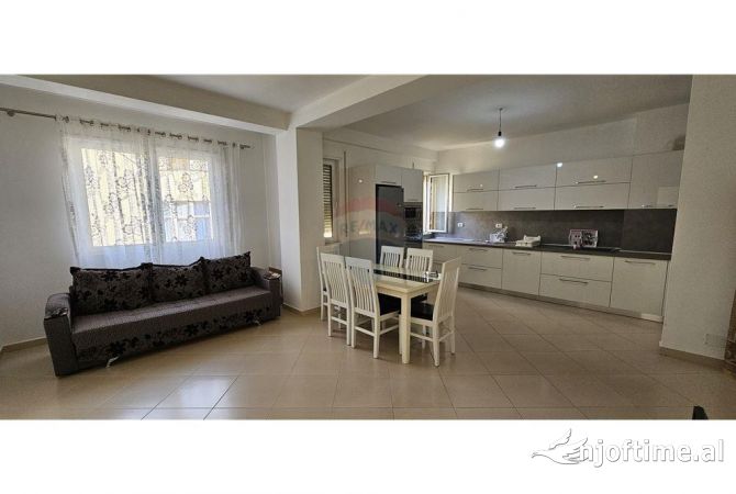 Shtepi me qera 2+1 ne Tirane - 650 Euro