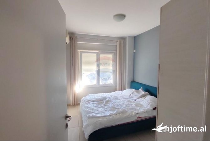 Shtepi me qera Apartament ne Tirane, 1+1, Mobilimi E mobiluar, Pagesa 450  Euro.