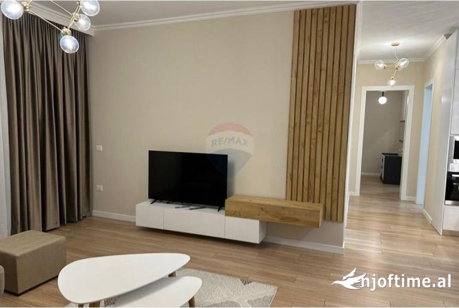 Shtepi me qera Apartament ne Tirane, 2+1, Mobilimi E mobiluar, Pagesa 1,200  Euro.