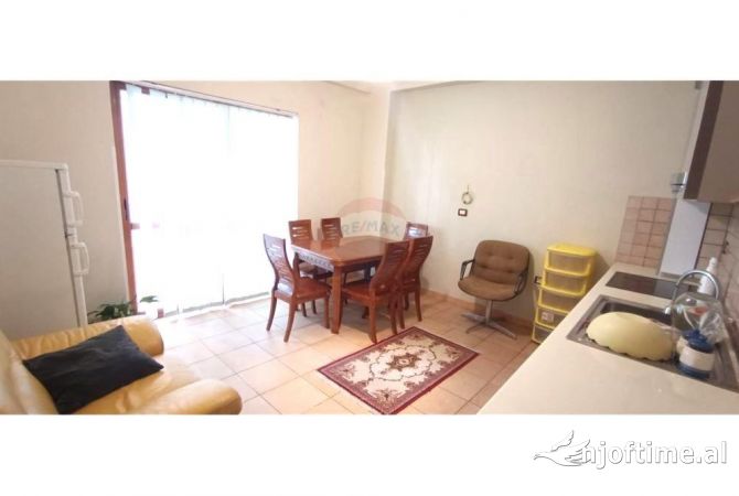 Shtepi me qera 2+1 ne Tirane - 550 Euro