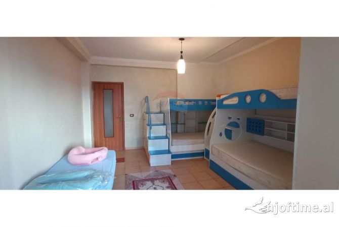 Shtepi me qera Apartament ne Tirane, 2+1, Mobilimi E mobiluar, Pagesa 550  Euro.