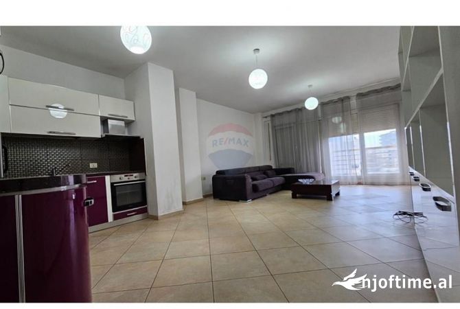 Shtepi me qera 2+1 ne Tirane - 600 Euro