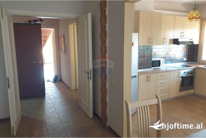 Shtepi me qera 3+1 ne Tirane - 1,000 Euro