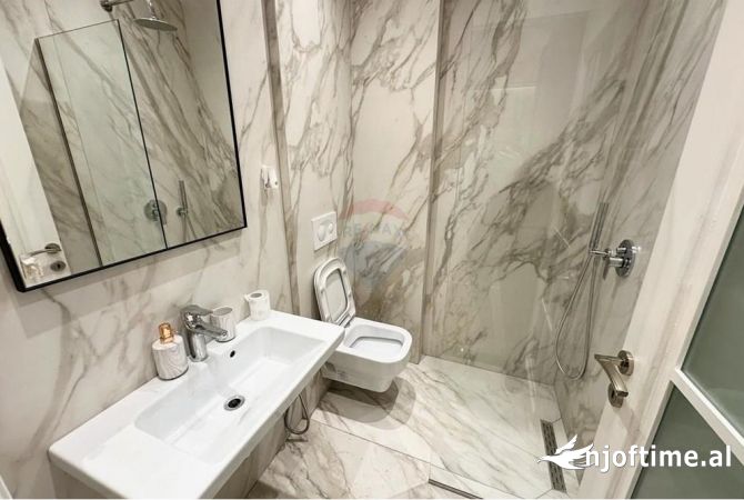 Shtepi me qera Apartament ne Tirane, 1+1, Mobilimi E mobiluar, Pagesa 700  Euro.