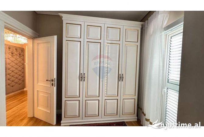 Shtepi me qera Apartament ne Tirane, 2+1, Mobilimi E mobiluar, Pagesa 1,200  Euro.