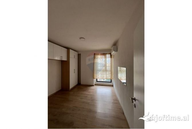 Shtepi me qera Apartament ne Tirane, 2+1, Mobilimi E mobiluar, Pagesa 600  Euro.