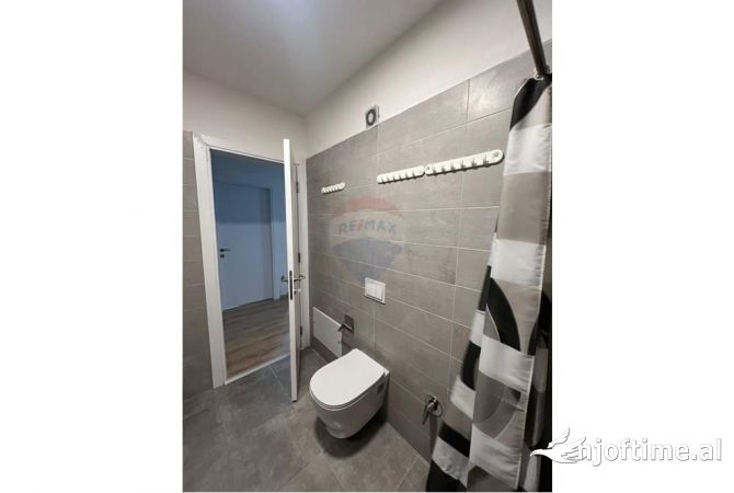 Shtepi me qera Apartament ne Tirane, 2+1, Mobilimi E mobiluar, Pagesa 600  Euro.