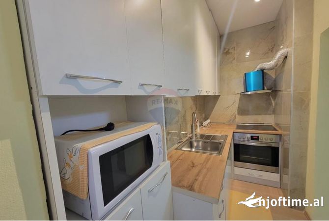 Shtepi me qera Apartament ne Tirane, 1+1, Mobilimi E mobiluar, Pagesa 60,000  Leke.