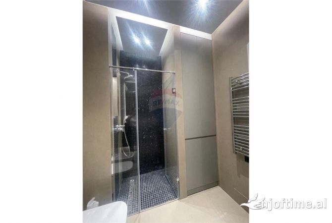 Shtepi me qera Apartament ne Tirane, 1+1, Mobilimi E mobiluar, Pagesa 1,000  Euro.