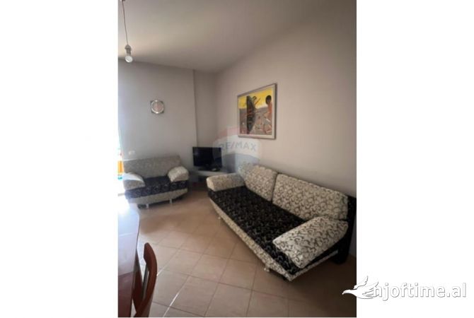 Shtepi me qera 1+1 ne Tirane - 500 Euro