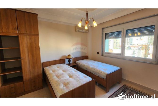 Shtepi me qera Apartament ne Tirane, 2+1, Mobilimi E mobiluar, Pagesa 1,500  Euro.
