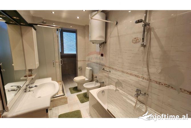 Shtepi me qera Apartament ne Tirane, 2+1, Mobilimi E mobiluar, Pagesa 1,500  Euro.