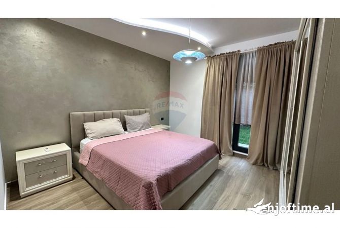 Shtepi me qera Apartament ne Tirane, 2+1, Mobilimi E mobiluar, Pagesa 1,700  Euro.