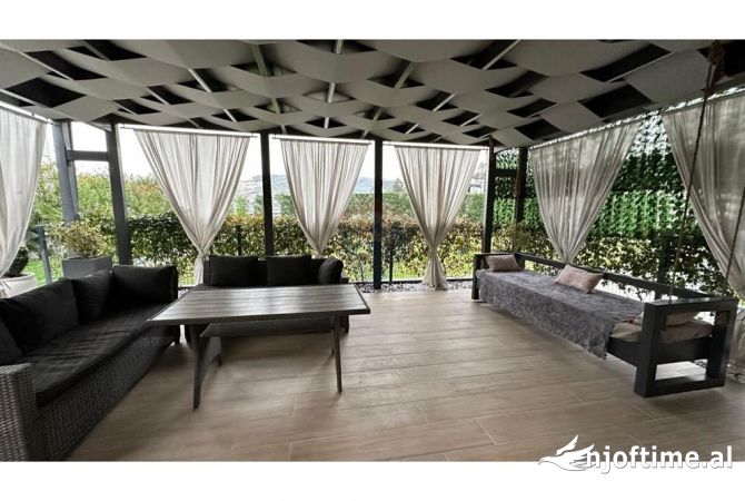 Shtepi me qera Apartament ne Tirane, 2+1, Mobilimi E mobiluar, Pagesa 1,700  Euro.