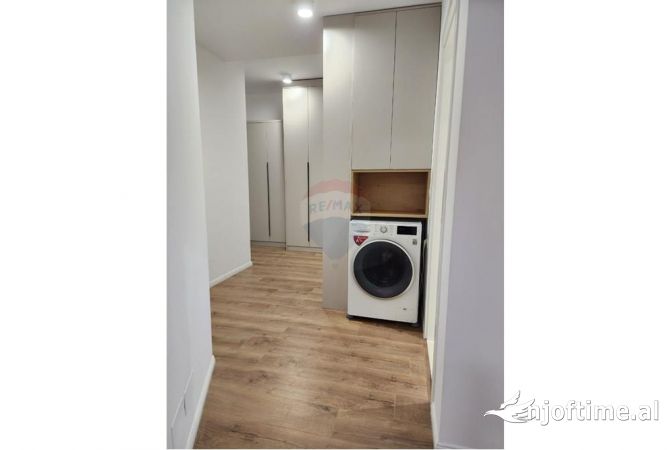Shtepi me qera 2+1 ne Tirane - 800 Euro