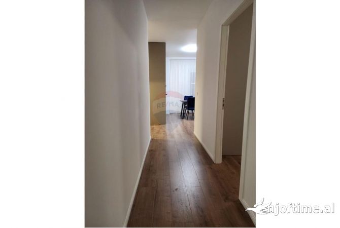Shtepi me qera Apartament ne Tirane, 2+1, Mobilimi E mobiluar, Pagesa 800  Euro.