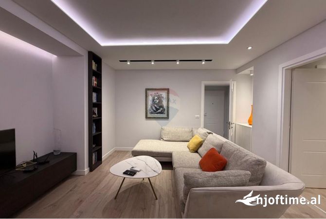Shtepi me qera 2+1 ne Tirane - 1,200 Euro