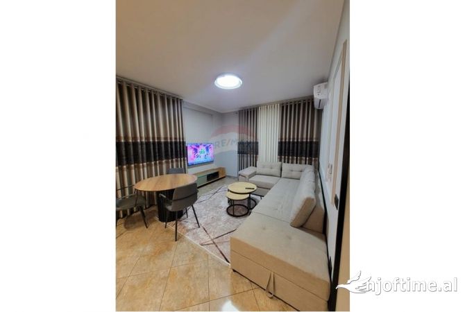 Shtepi me qera 2+1 ne Tirane - 480 Euro